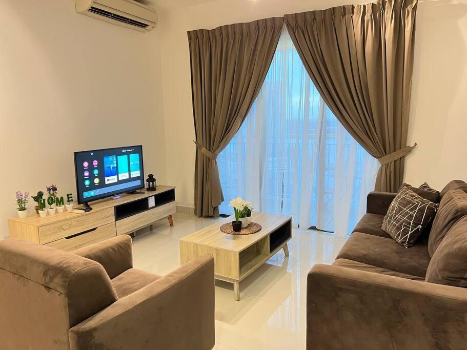 Teega Puteri Harbour_5min Legoland #6pax Apartment